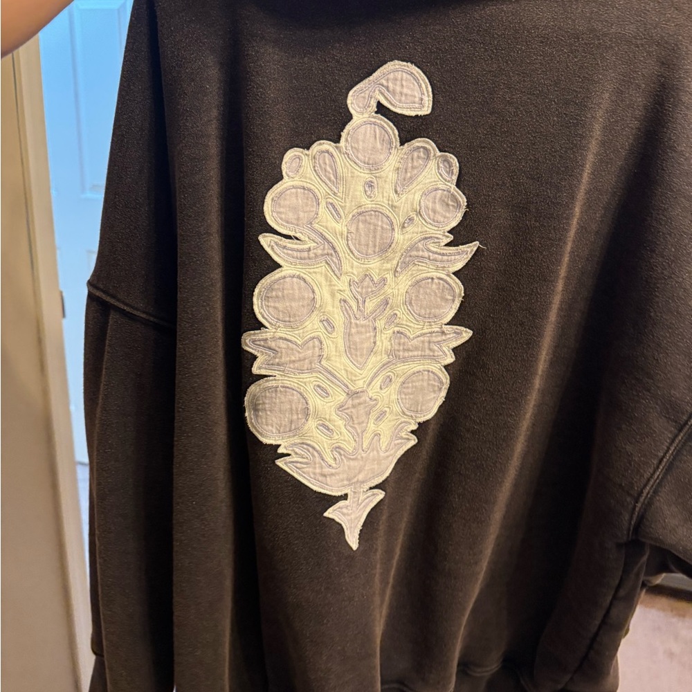 FP Movement Sprint to the Finish Logo Hoodie - Picture 2 of 4